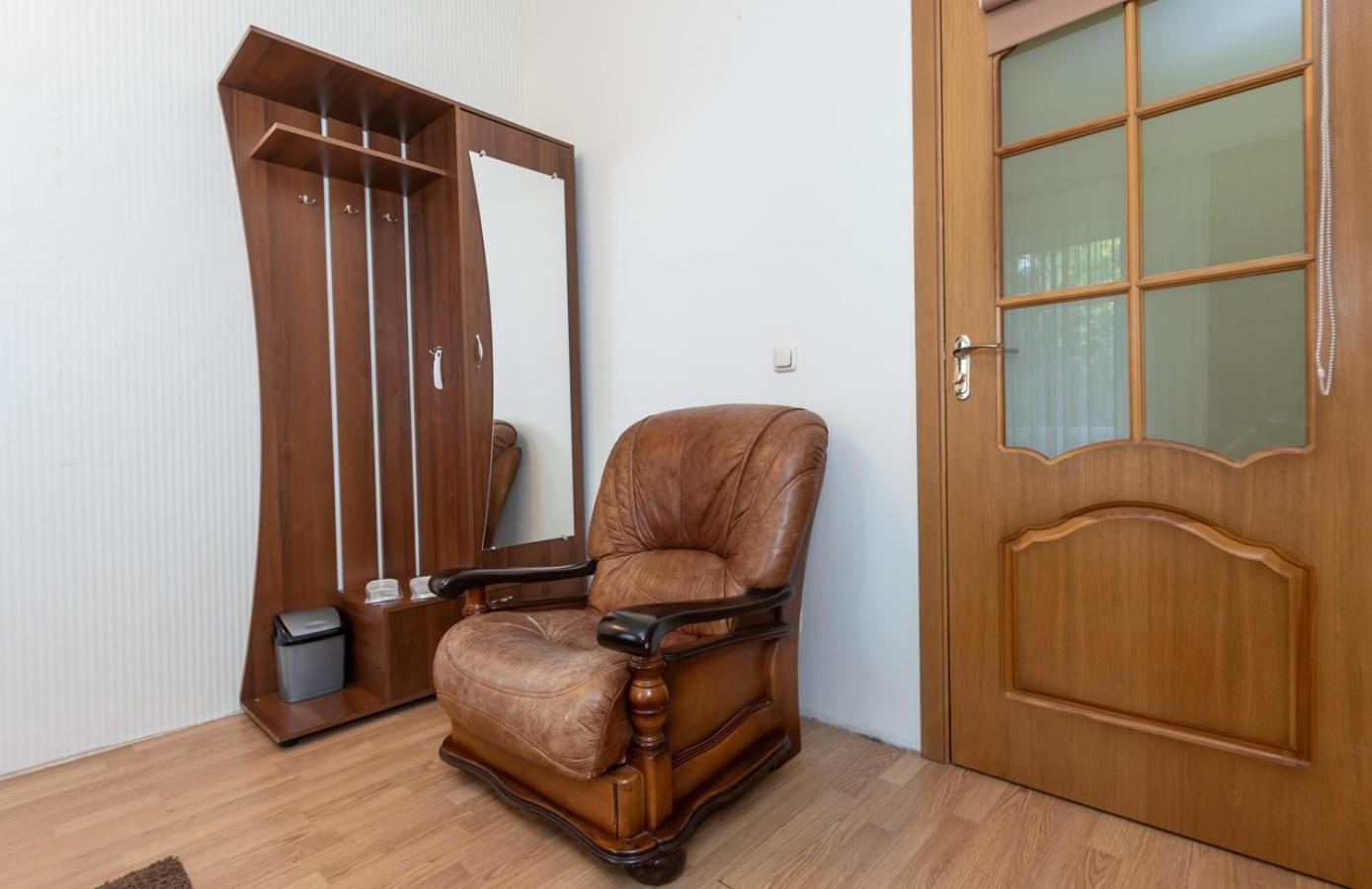 Mini-Hotel Guest Residence Kiev Buitenkant foto