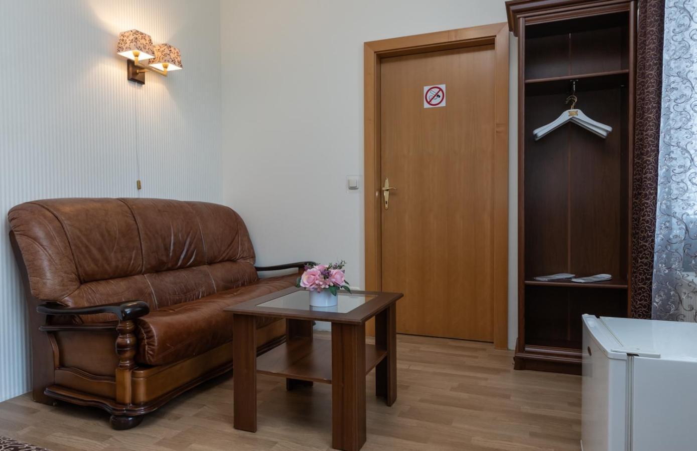 Mini-Hotel Guest Residence Kiev Buitenkant foto